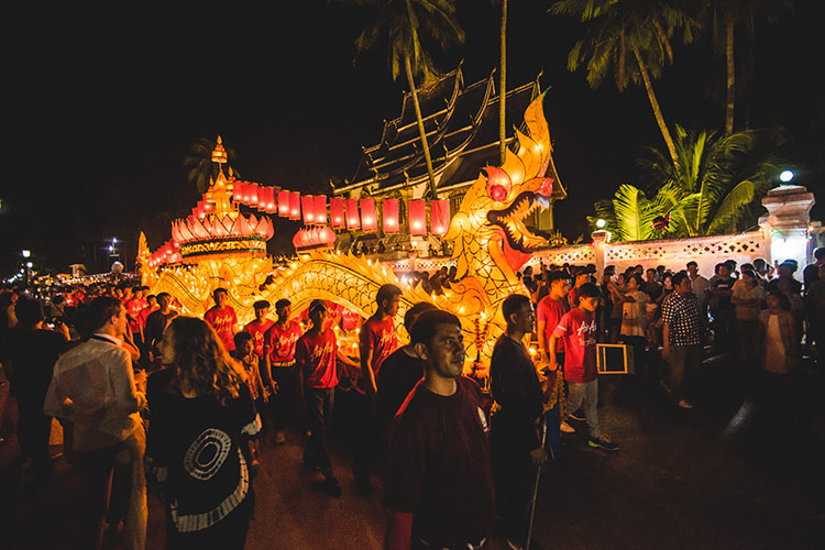 Fête des lumières à Luang Prabang